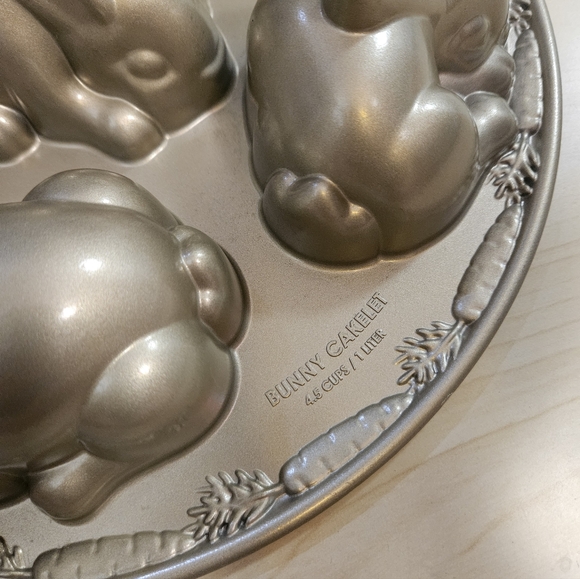 Nordic Ware Bunny Cakelet Pan in used condition. Please see photos. - Picture 9 of 11